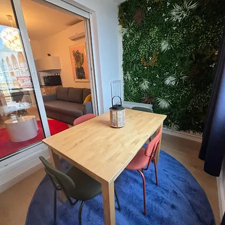 Vue Quartier Des Quilles Apartment *